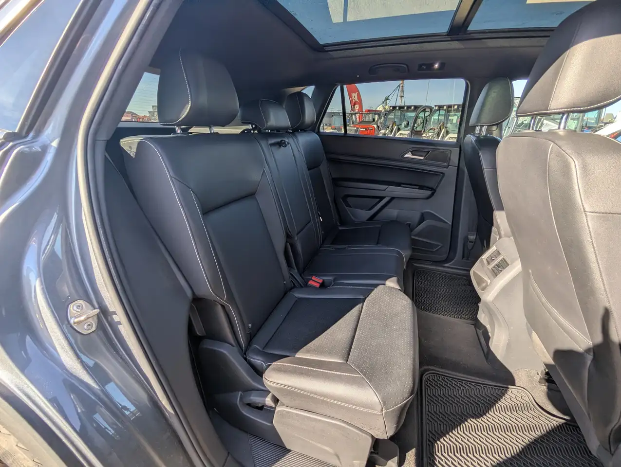 Volkswagen Atlas снимка Volkswagen Atlas
