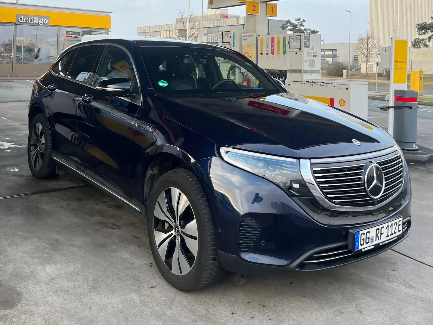 Mercedes-Benz EQC 400 Service + Paket Albastru - 1