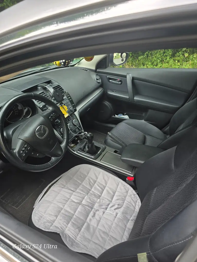 Mazda 6 6  Sport Kombi 2.0 MZR DISI Active Grau - 2