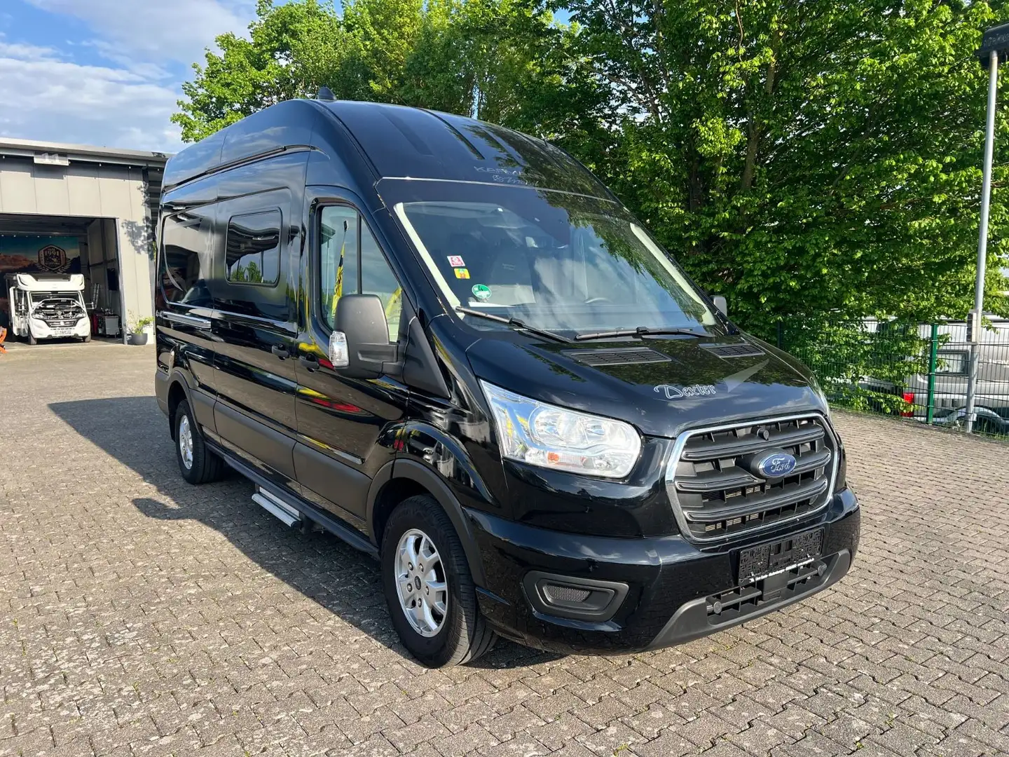 Karmann Dexter 560 4x4 Schwarz - 1