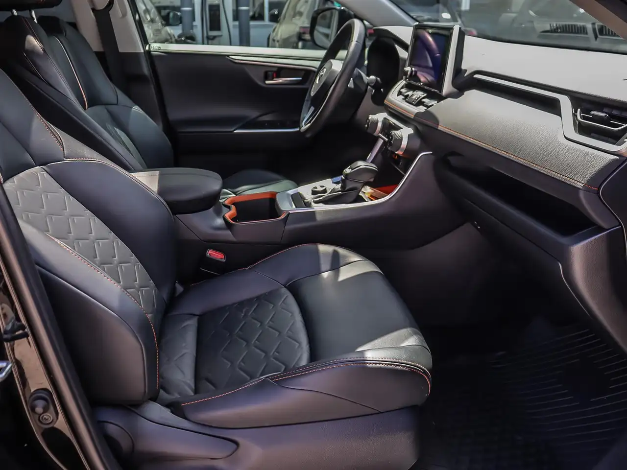 Toyota RAV 4 снимка Toyota RAV 4