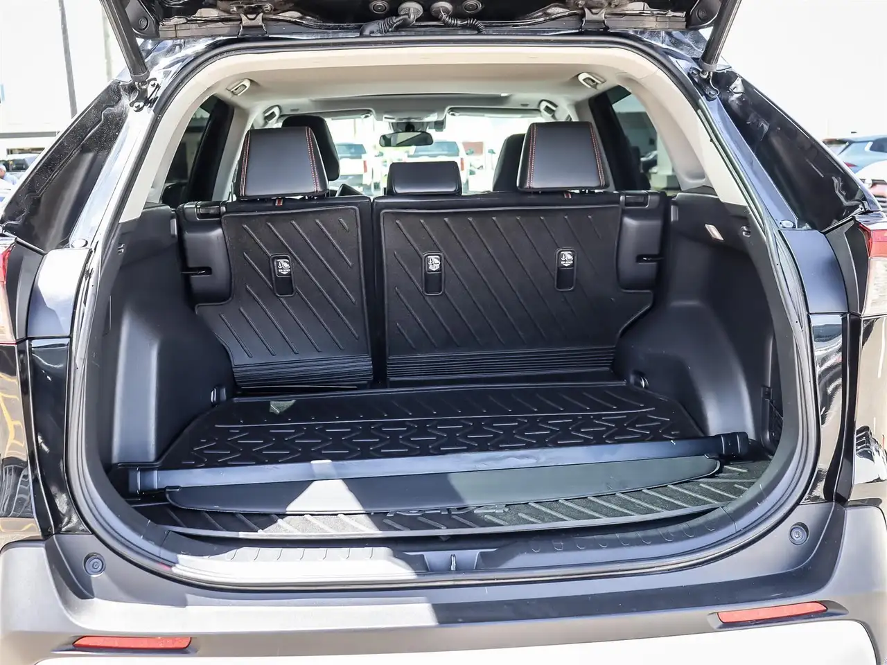 Toyota RAV 4 снимка Toyota RAV 4