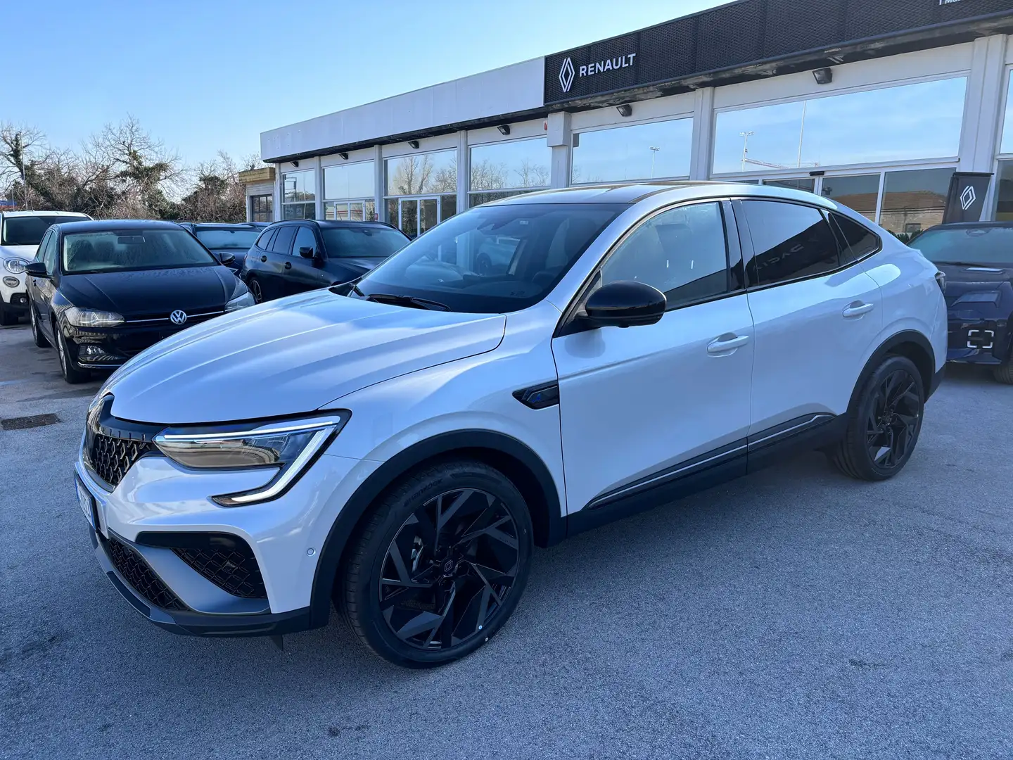 Renault Arkana Arkana 1.6 E-Tech full hybrid Esprit Alpine 145cv Bianco - 1
