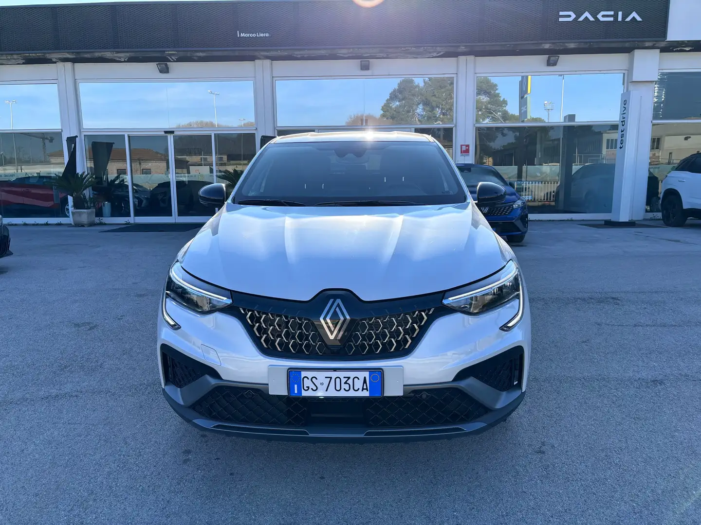 Renault Arkana Arkana 1.6 E-Tech full hybrid Esprit Alpine 145cv Bianco - 2