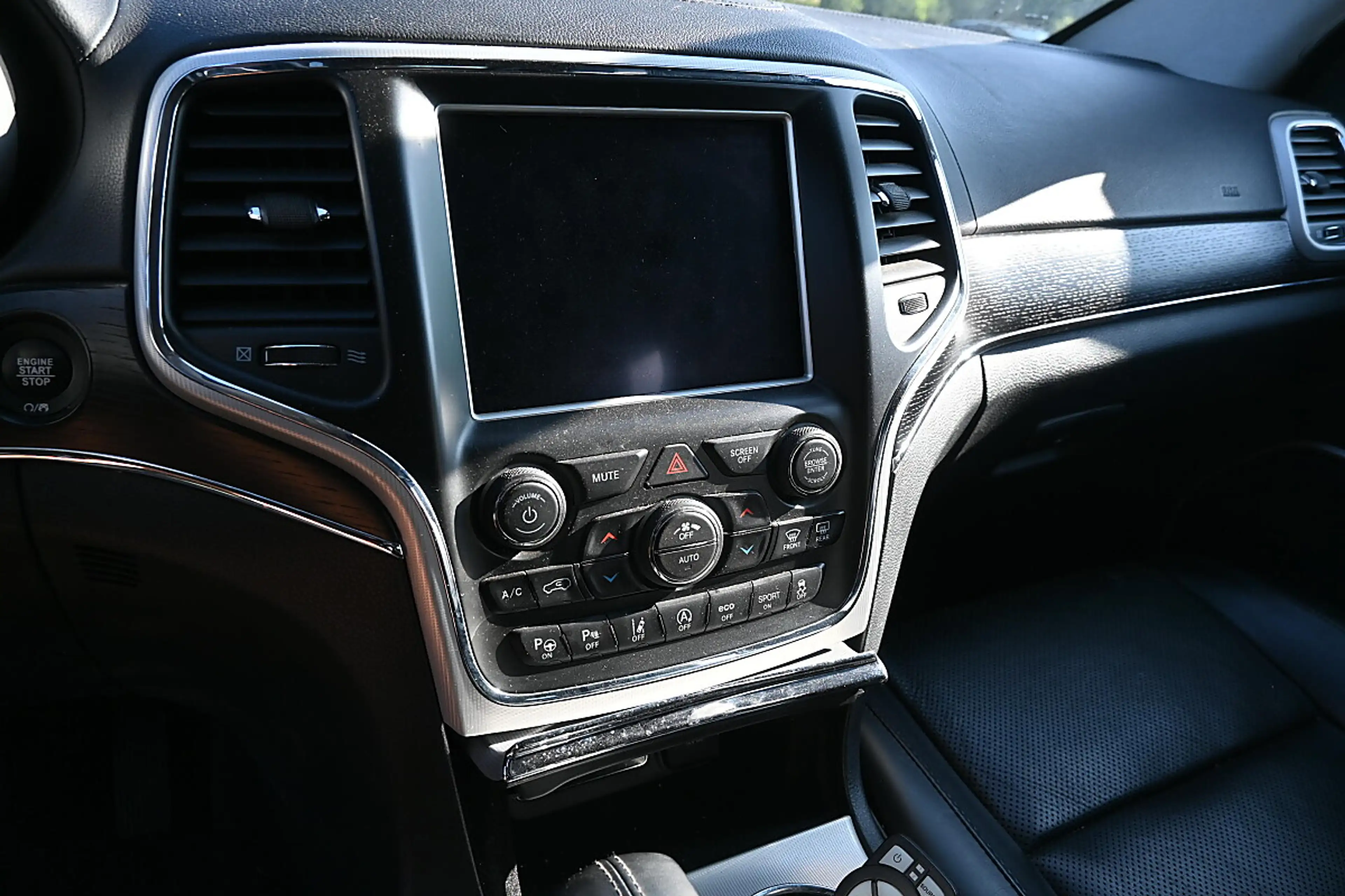 Jeep Grand Cherokee 3.0 CRD Summit — photo 10