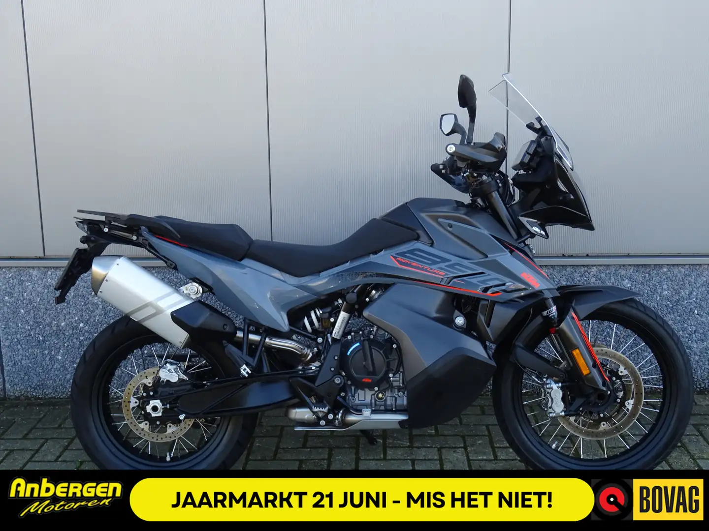 KTM 890 Adventure Šedá - 1