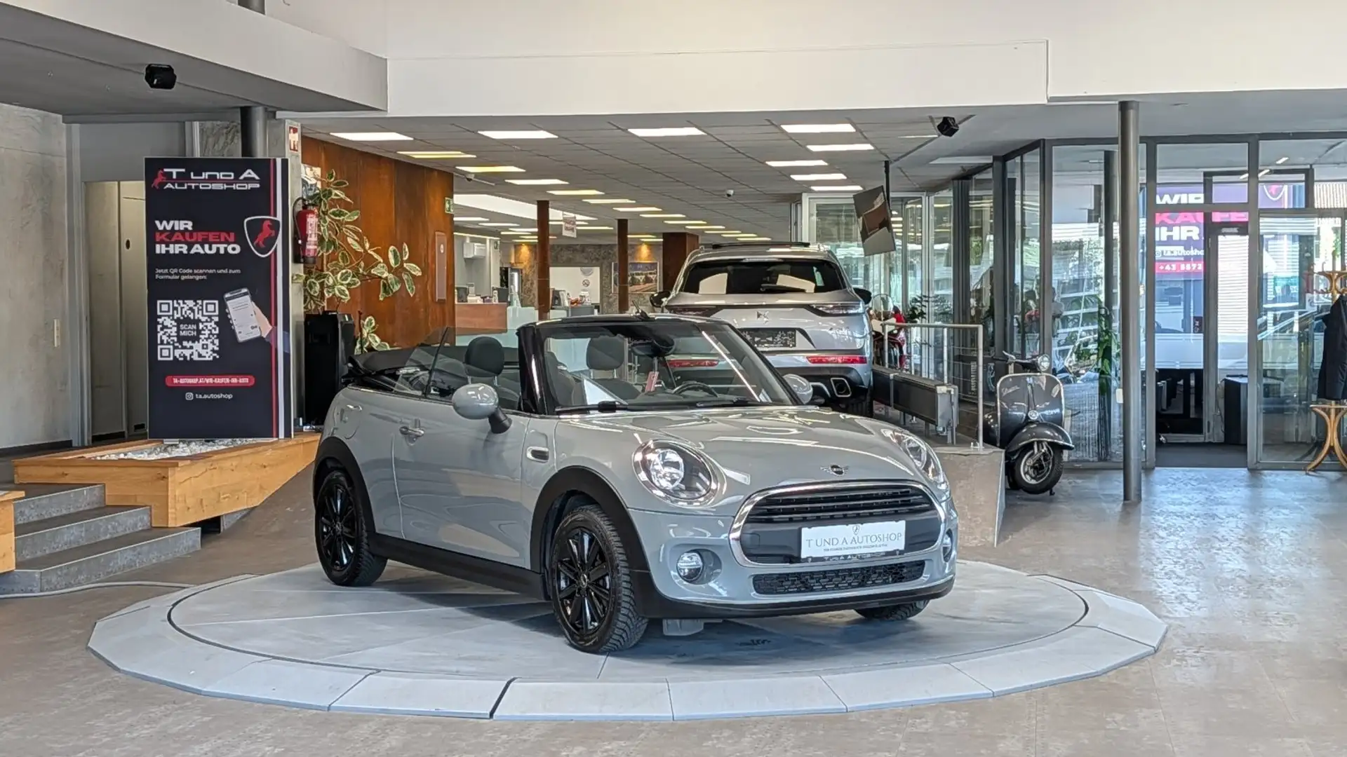 MINI One Cabrio 1-Hand F57 *Ambiente*PDC*Sitzheizung* Grau - 2