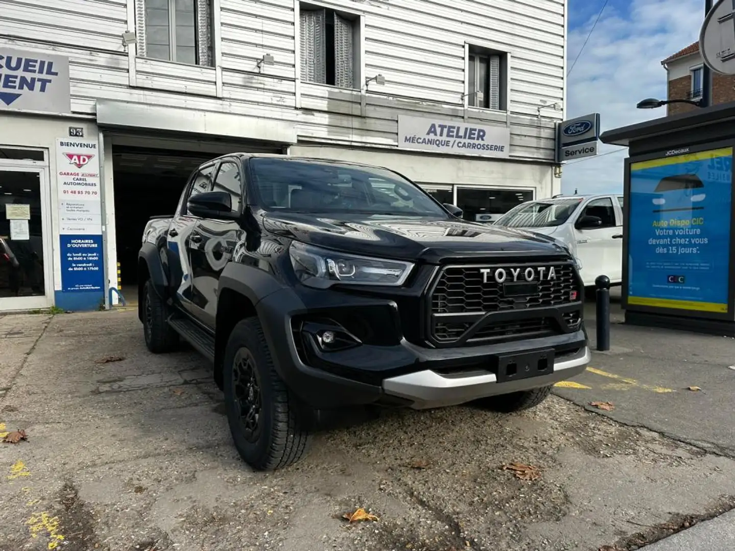 Toyota Hilux IV 4WD 2.8 D-4D 204 DOUBLE CABINE GR SPORT II Negro - 1