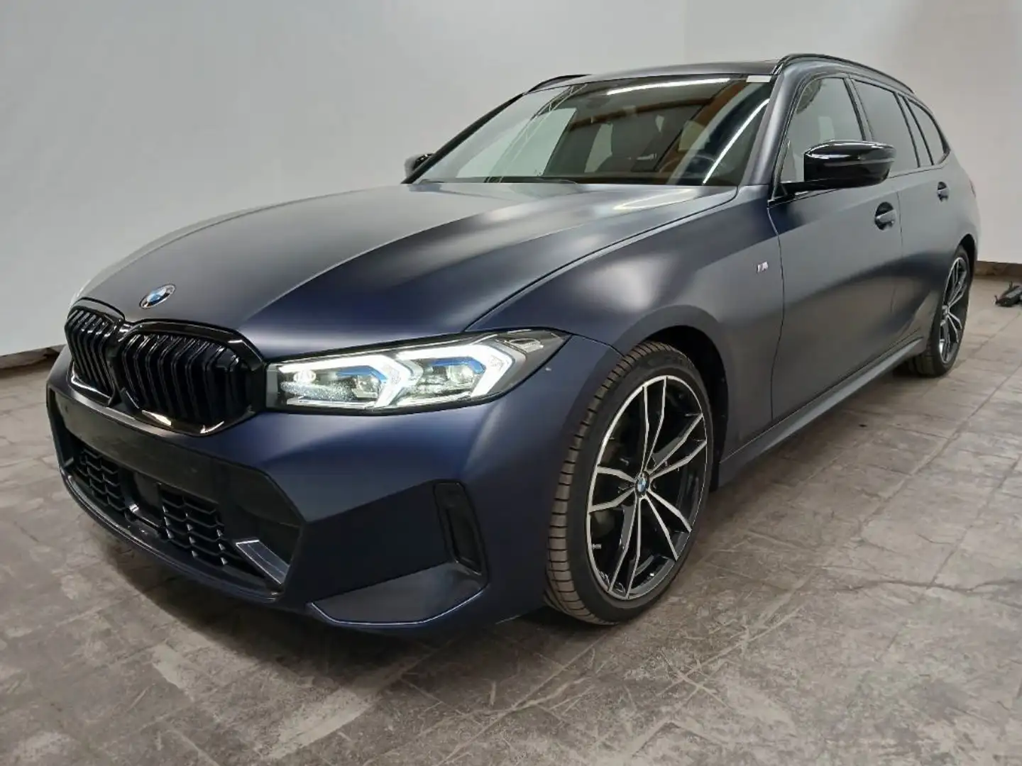 BMW 320 d Touring xDrive M Sport ACC AHK H-K RFK PANO Blauw - 2