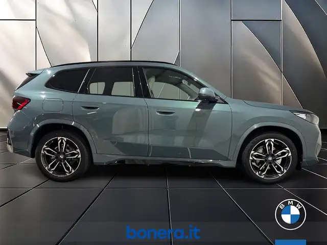 BMW X1 view 4