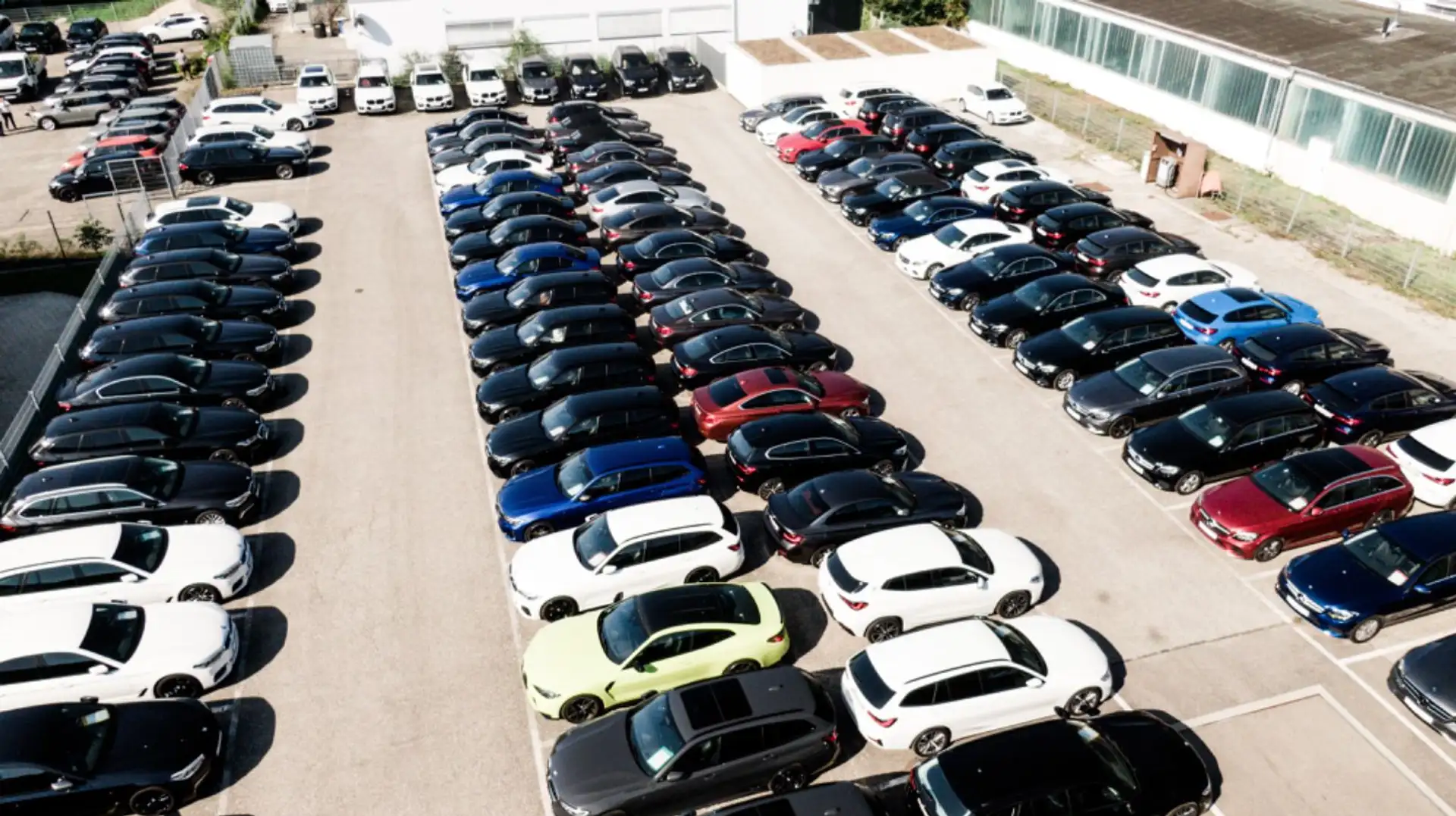 Audi A6 Avant quattro*S Line*matrix*Navi*Pano*BOSE*AHK Grijs - 2