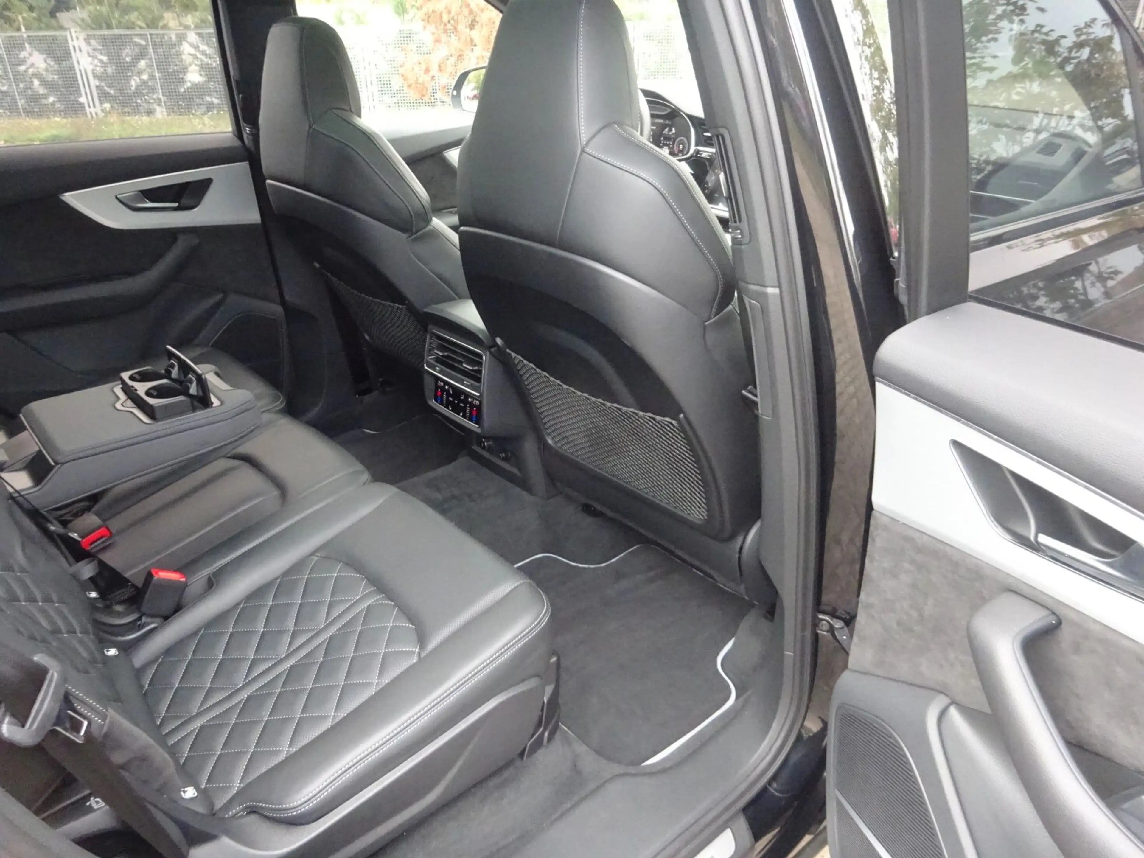 Audi SQ7 435PS Autm.  quattro Matrix Nachtsicht HUD — photo 13