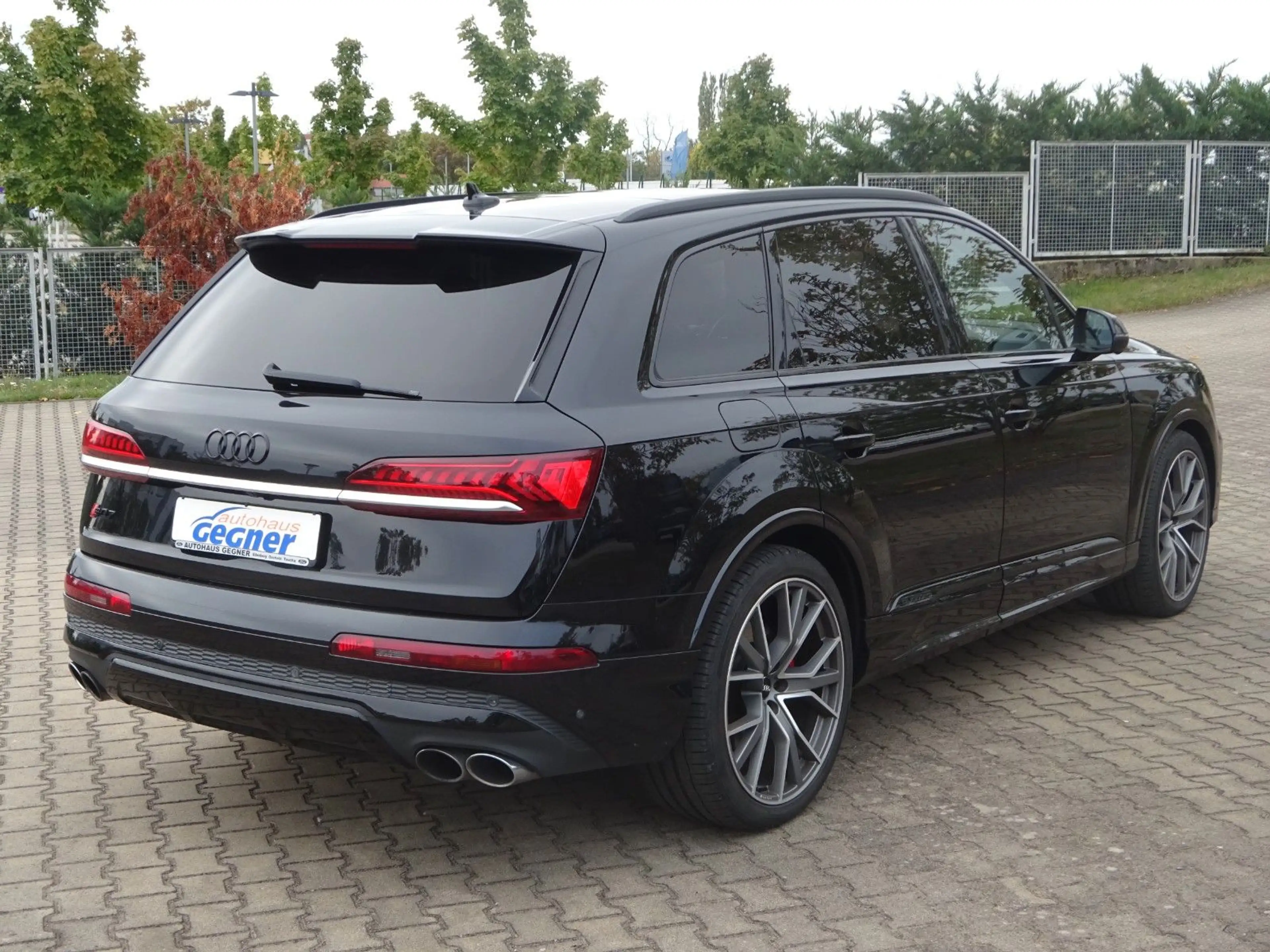 Audi SQ7 435PS Autm.  quattro Matrix Nachtsicht HUD — photo 6