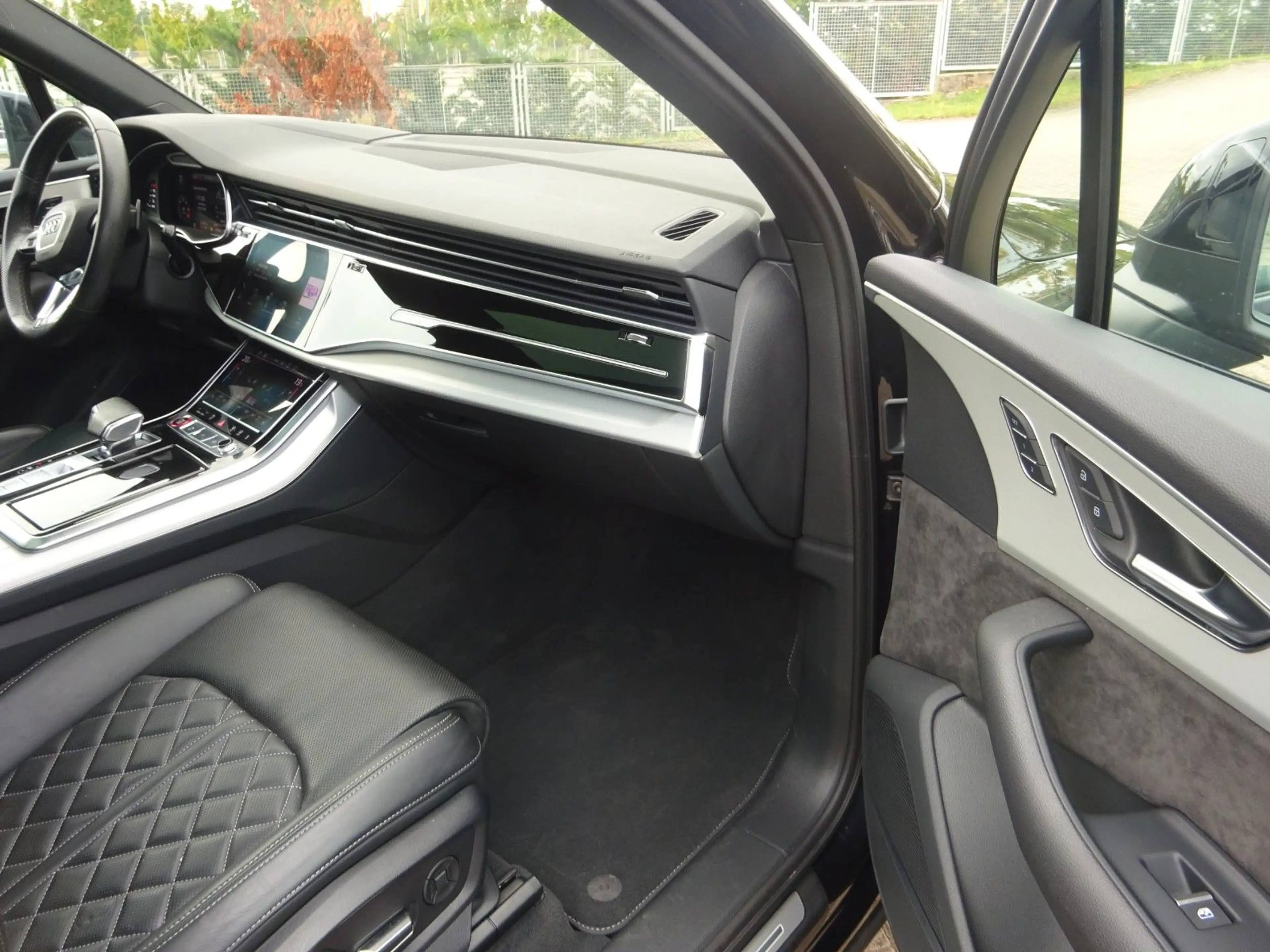 Audi SQ7 435PS Autm.  quattro Matrix Nachtsicht HUD — photo 11