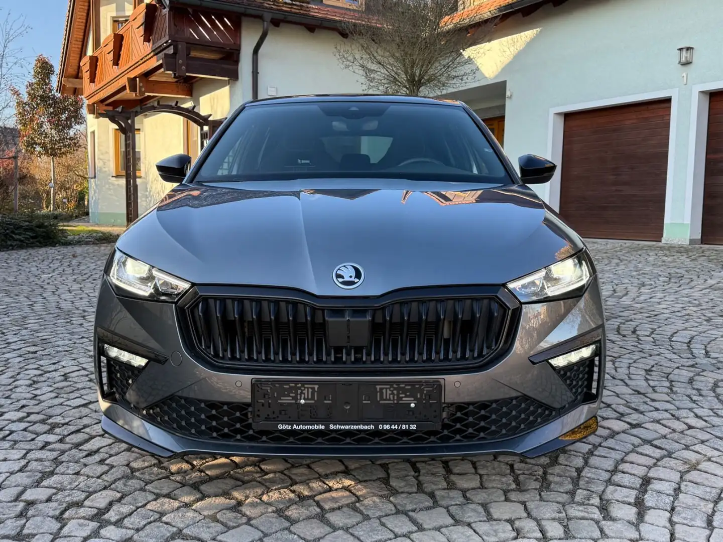 Skoda Scala 1.5 DSG Monte Carlo / Pano / ACC / Kamera Gris - 2