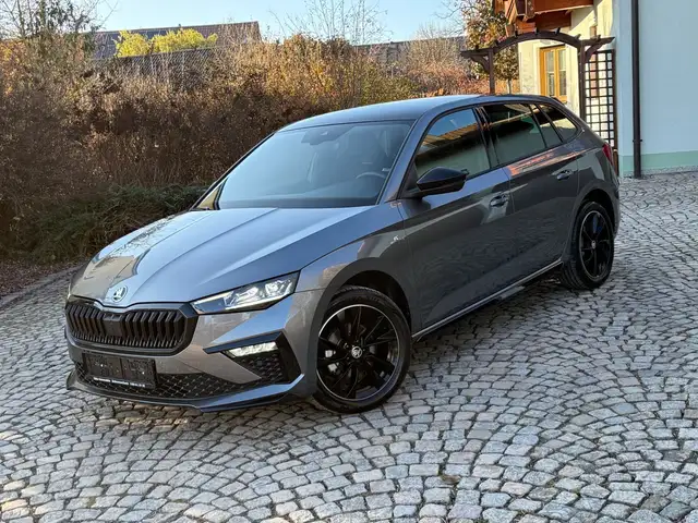 Skoda Scala 1.5 DSG Monte Carlo / Pano / ACC / Kamera