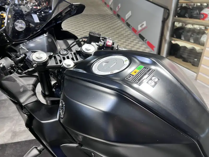 Yamaha YZF-R125 - foto 6