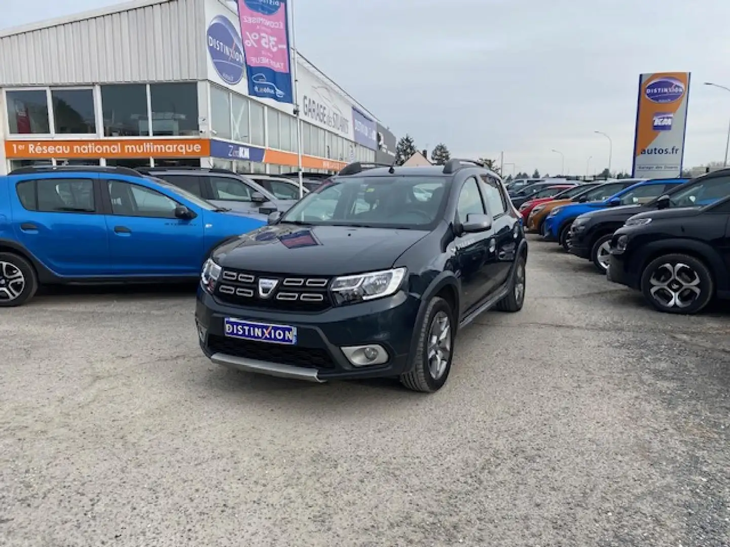 Dacia Sandero 0.9 TCe - 90 Euro 6c  Stepway Blau - 1