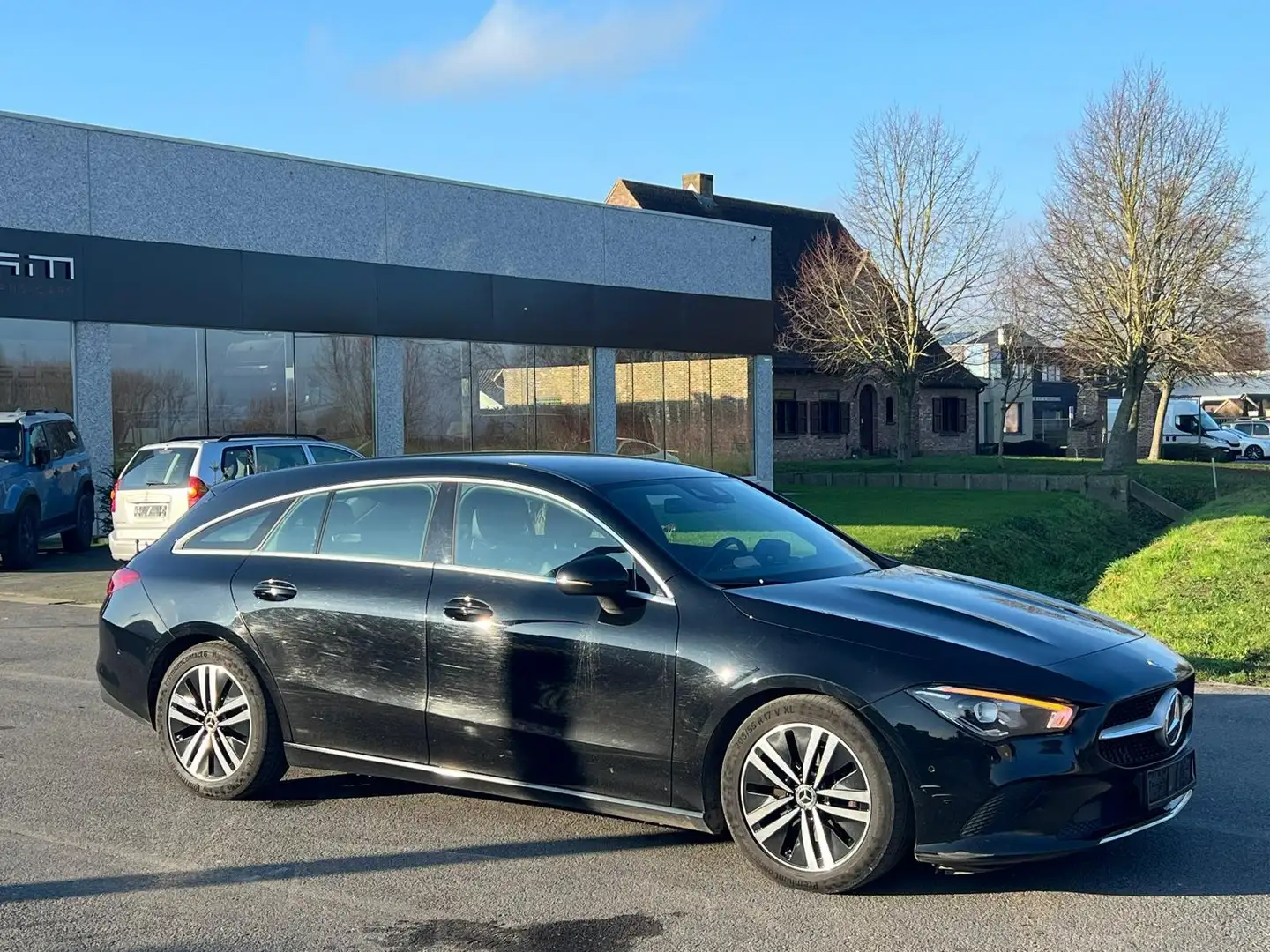 Mercedes-Benz CLA 200 d 4Matic Shooting Brake 8G-DCT Edition AMG PACK Noir - 1