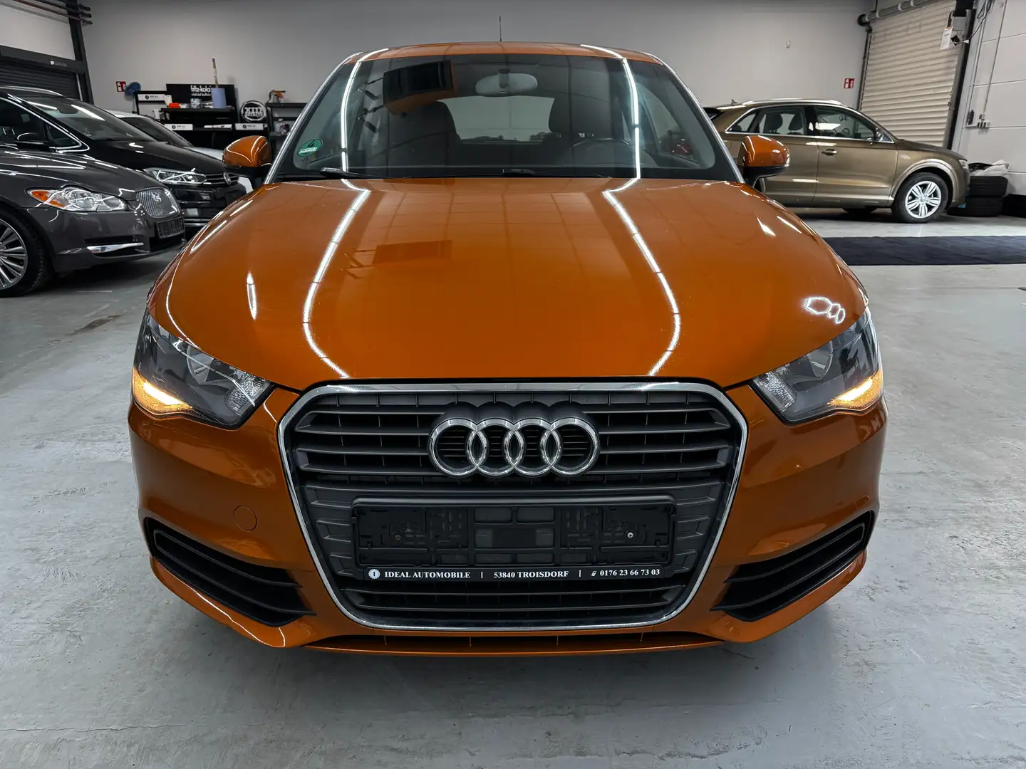 Audi A1 attraction*Sehr gepflegt* Orange - 2
