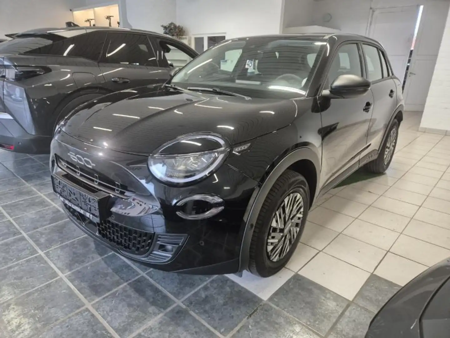 Fiat 600 CAM/NAVI/PACK TECH/PACK COMFOR MHEV Negro - 1