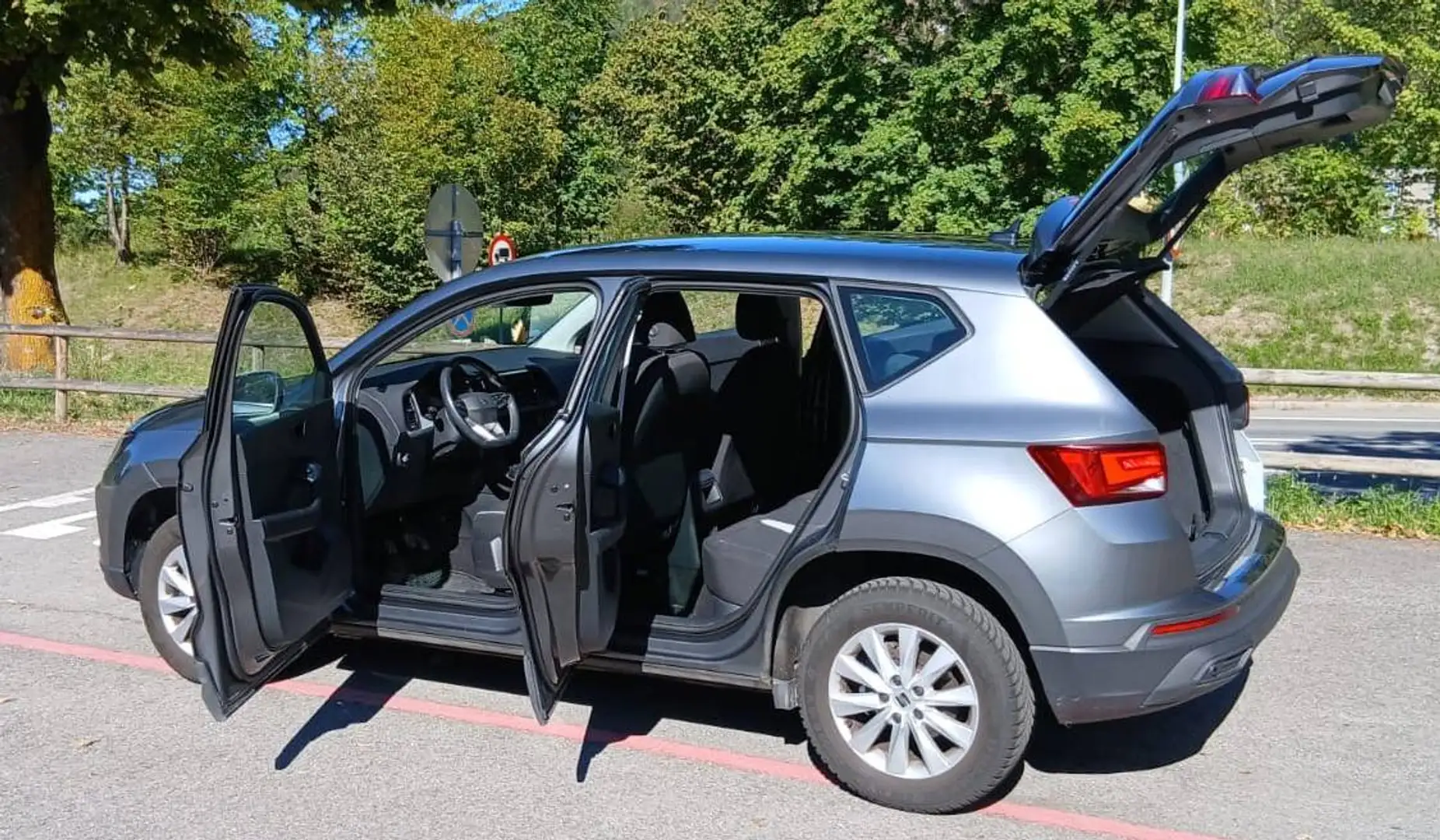SEAT Ateca Ateca 1,0 TSI FR Edition FR Edition Grau - 1