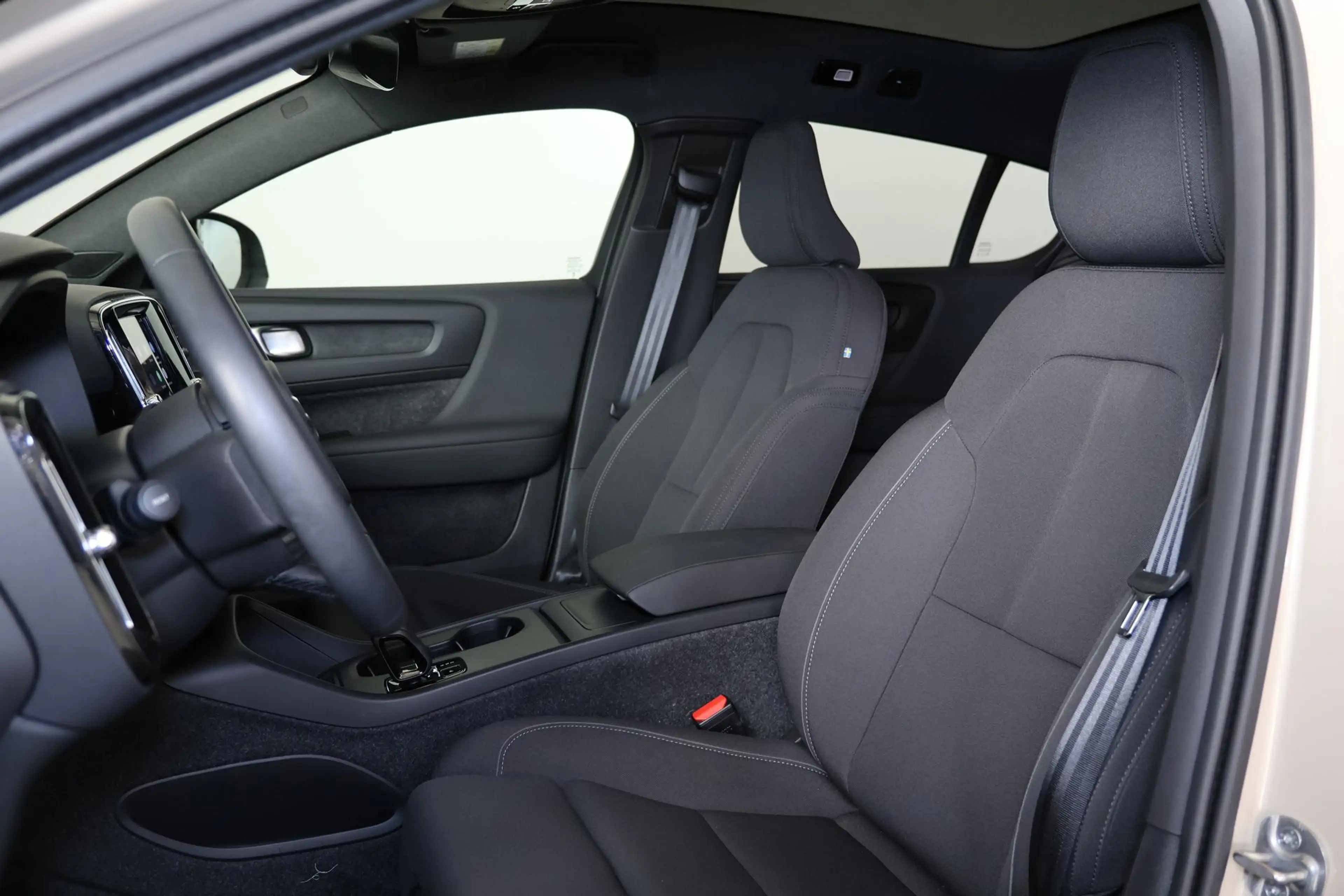 Volvo EC40 Performance Ultra 82 kWh - Panoramadak - IntelliSa — photo 14