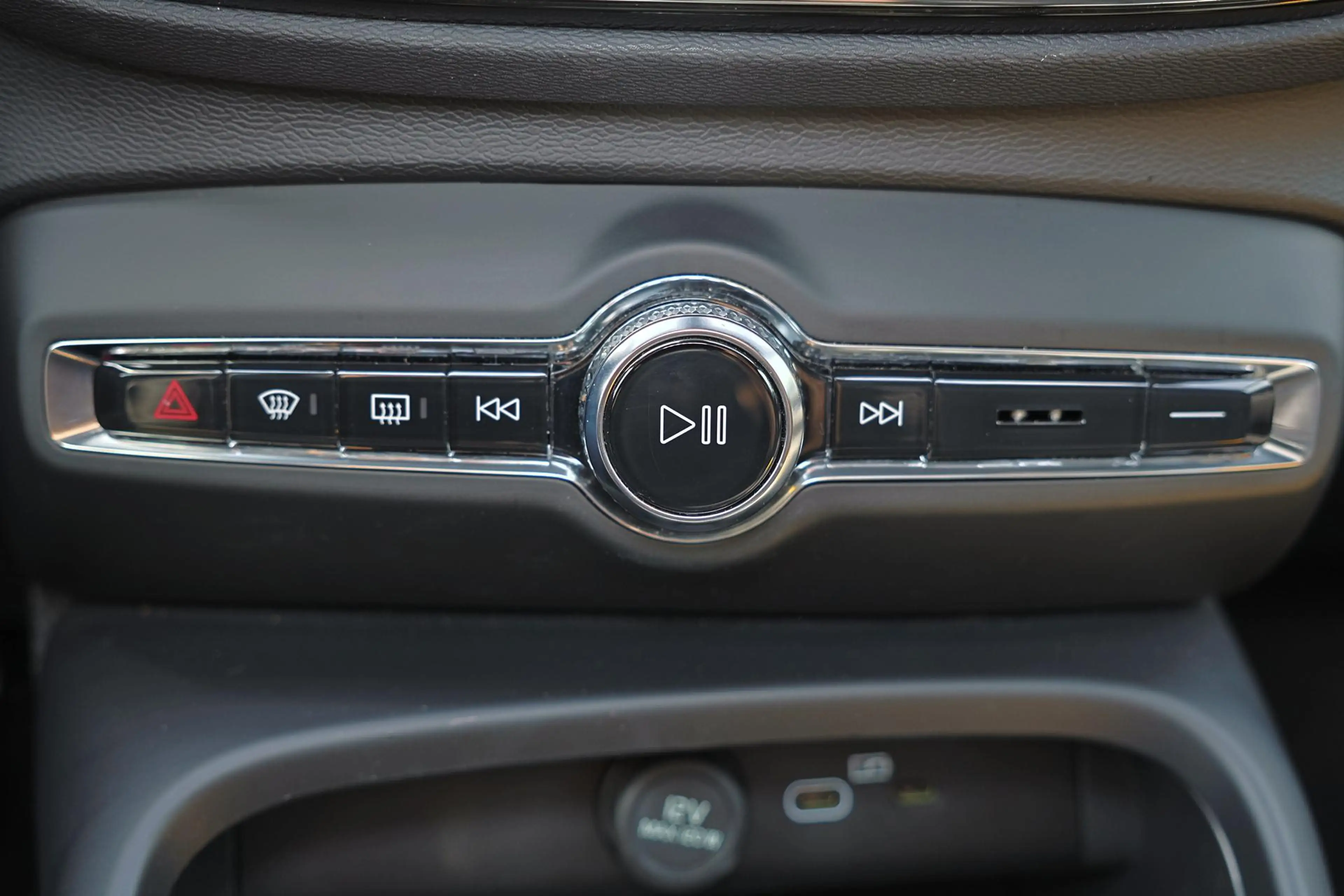Volvo EC40 Performance Ultra 82 kWh - Panoramadak - IntelliSa — photo 9