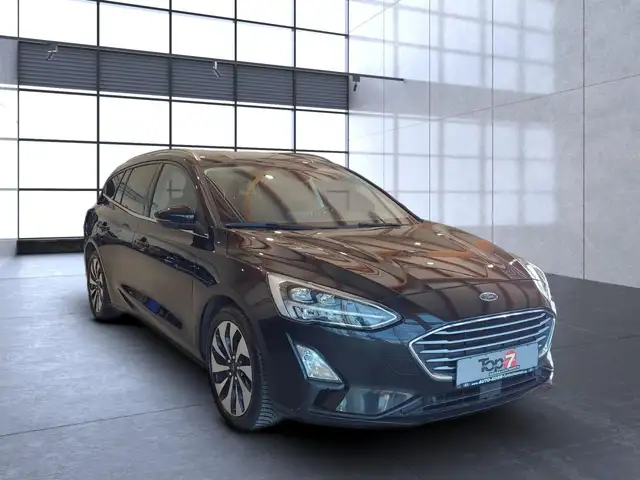 Ford Focus view 7