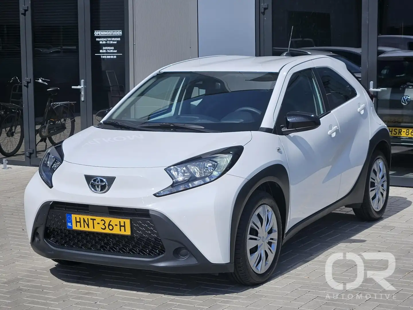 Toyota Aygo X 1.0 VVT-i MT Business 3.300km Carplay Bianco - 1