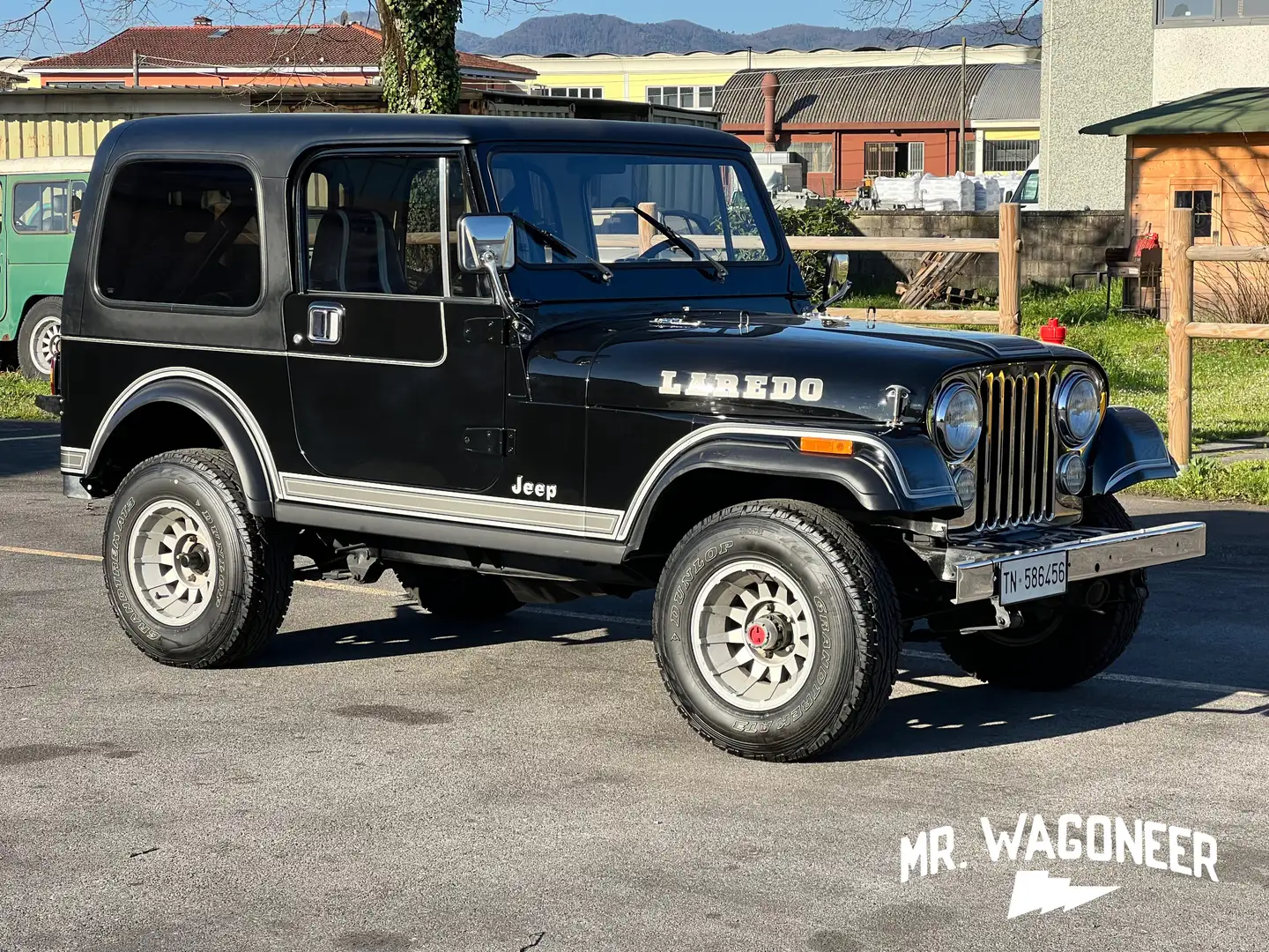 Jeep CJ-7 1981 Jeep CJ7 Laredo Schwarz - 2