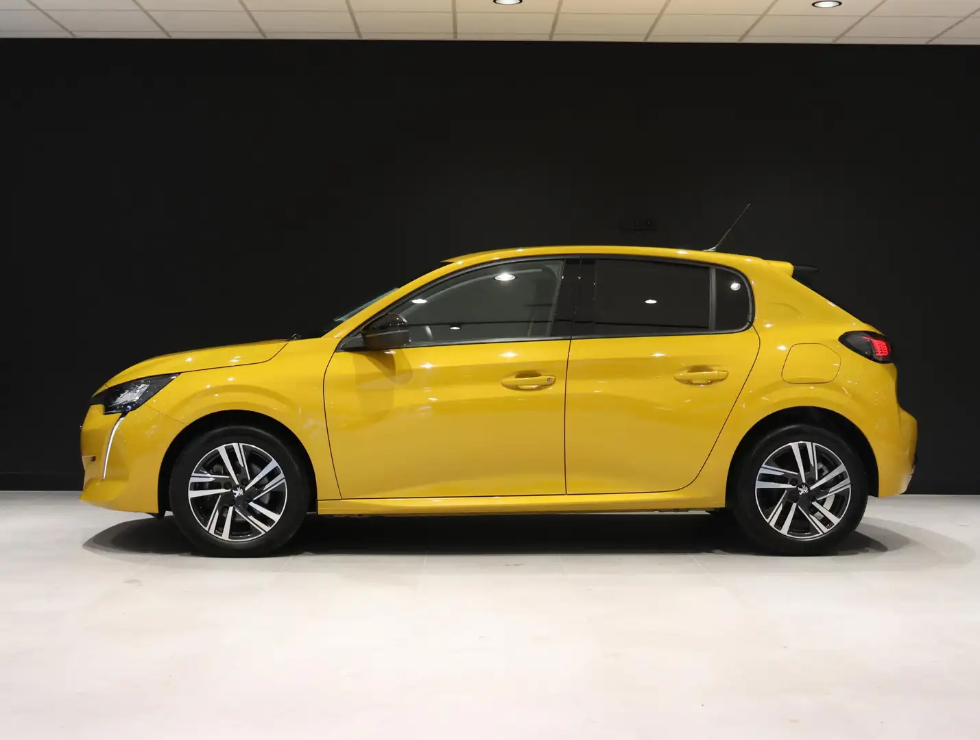 Peugeot 208 1.2 100 pk Allure Pack | Keyless Entry | Adaptieve Jaune - 2