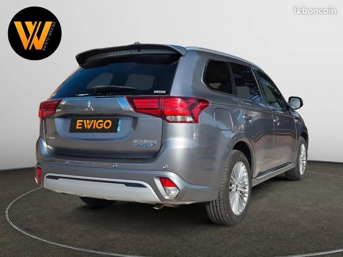 Mitsubishi Outlander 2.4 240h 135 twin-motor phev hybrid 13.8kwh instyle 4wd bva toit ouvrant 2 prises secteur interieur affaire +++ Gris - 2