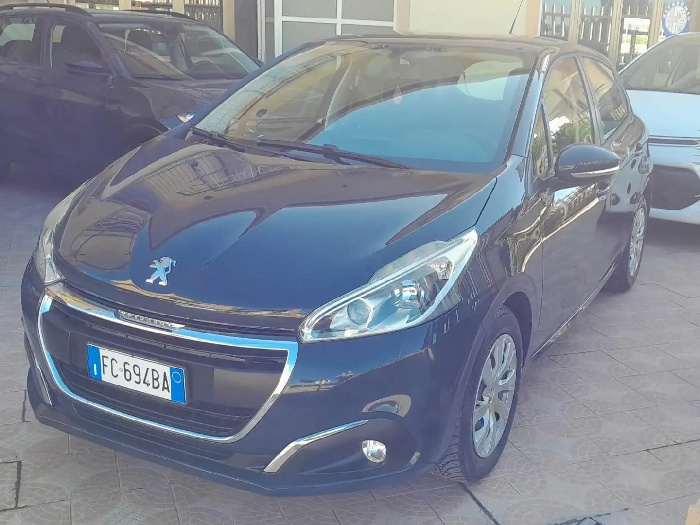 Peugeot 208 208 I 2015 5p 1.2 puretech Allure 82cv Grigio - 2