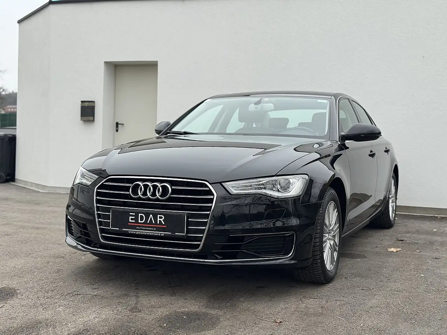 Audi A6 2,0 TDI ultra intense S-tronic*Erstbezits*Fernl... Schwarz - 2