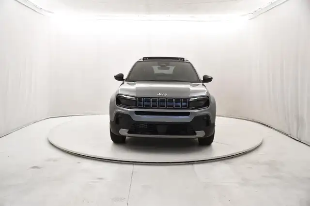 Jeep Avenger view 5
