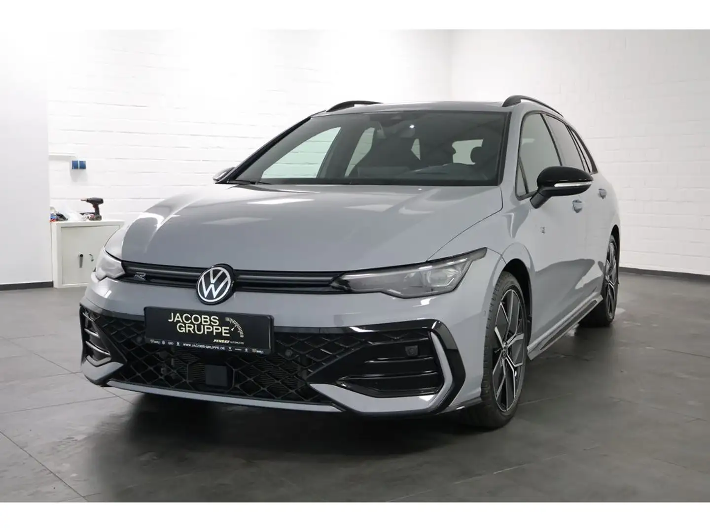 Volkswagen Golf VIII Variant 2.0 TDI R-Line "Black Style" Grau - 2
