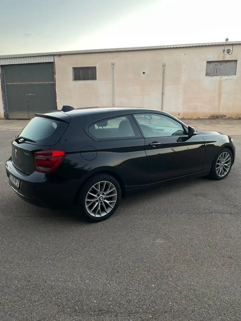 BMW 114 114i Essential Edition - 2