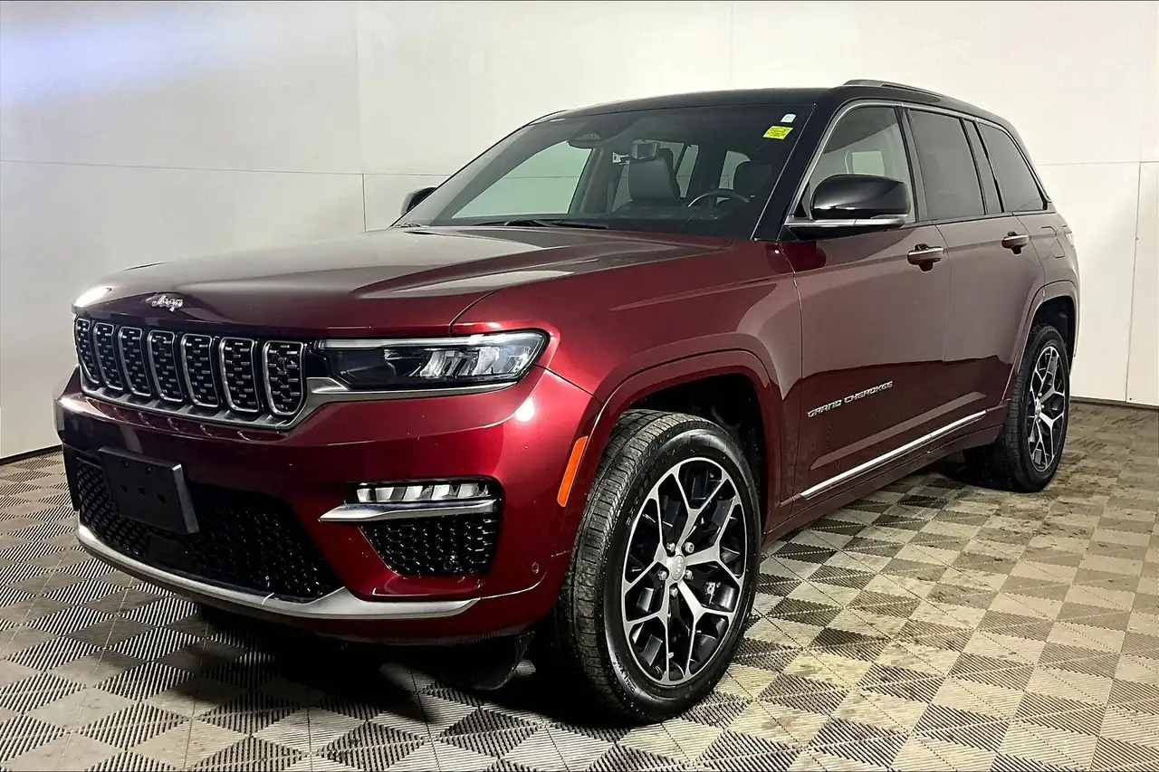 Jeep Grand Cherokee снимка Jeep Grand Cherokee