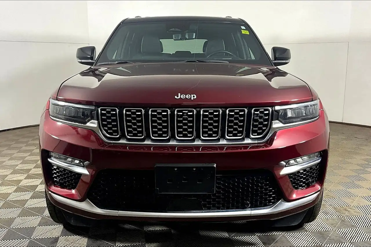Jeep Grand Cherokee снимка Jeep Grand Cherokee