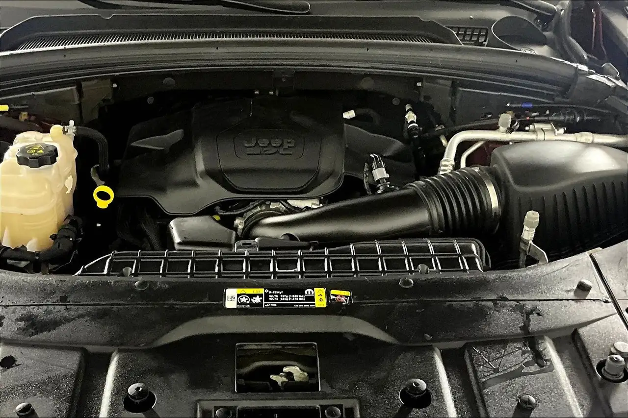 Jeep Grand Cherokee снимка Jeep Grand Cherokee