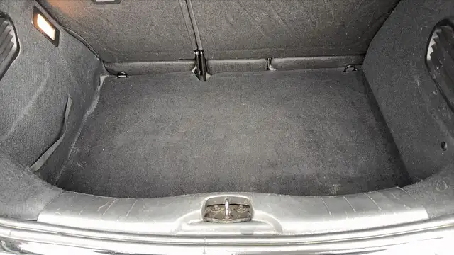 DS Automobiles DS 3 view 14