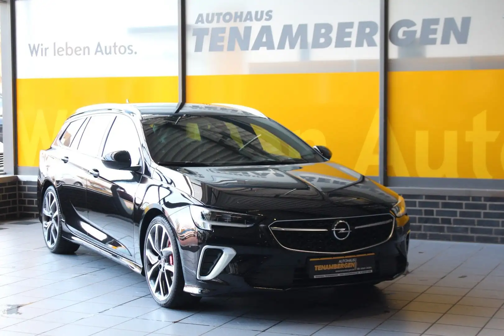 Opel Insignia B Sports Tourer GSi 4x4 Performance ACC Schwarz - 2