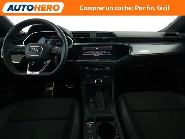 Audi Q3 view 13