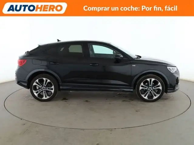 Audi Q3 view 7