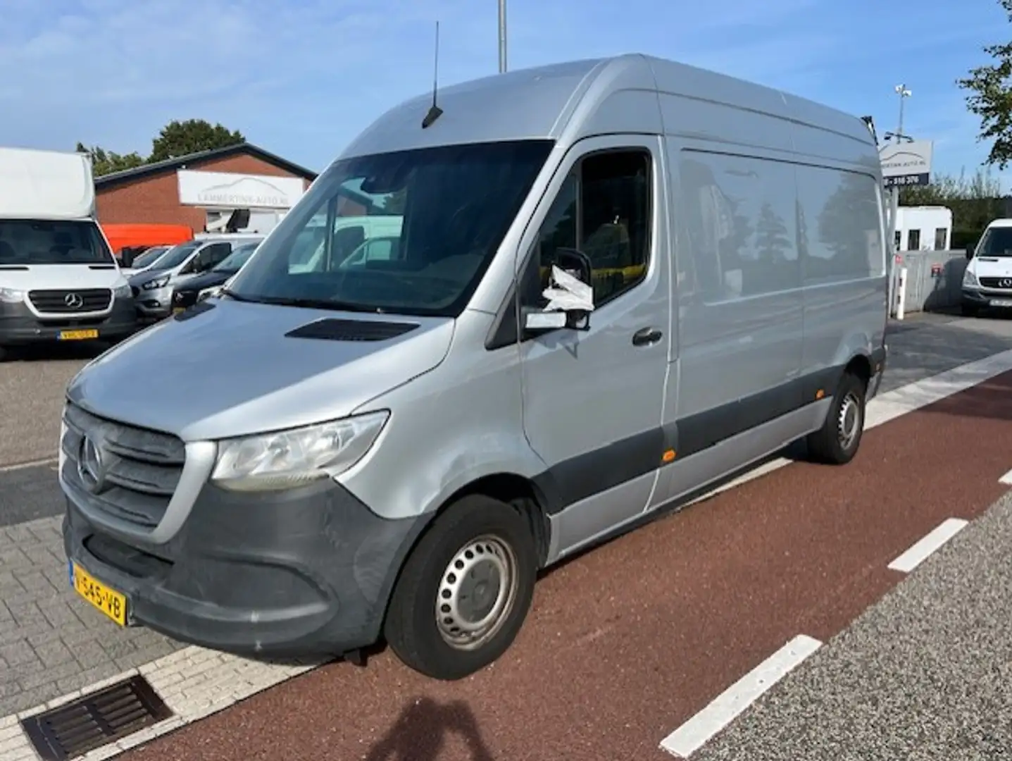 Mercedes-Benz Sprinter 314 2.2 CDI L2H2 AIRCO KLIMA MBUX EURO6 Grau - 1