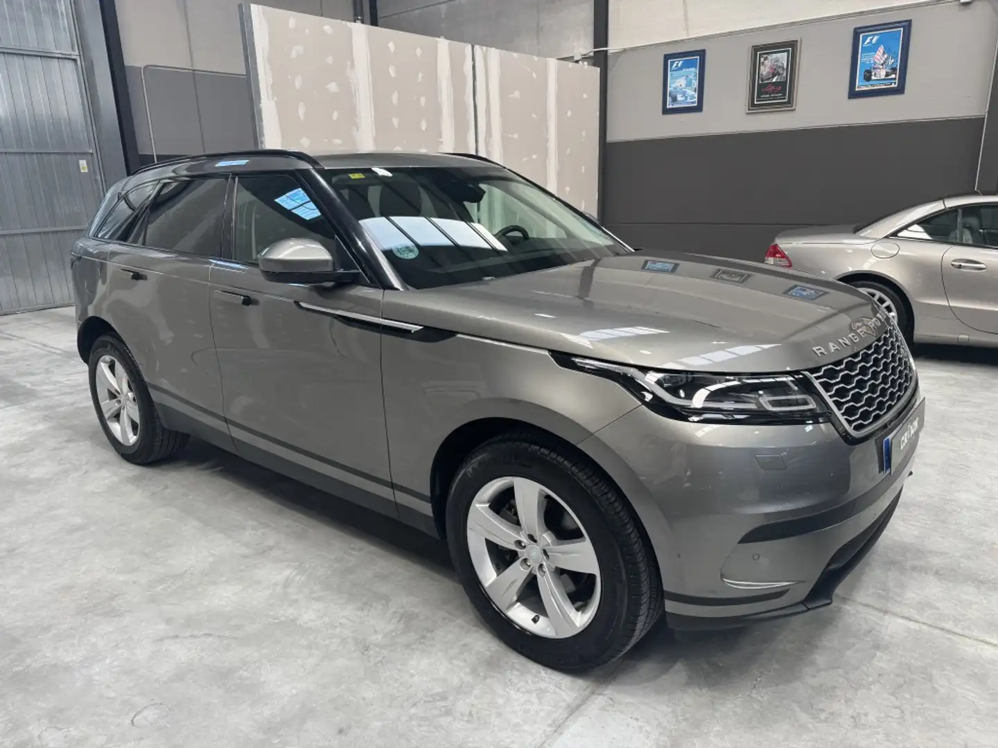 Land Rover Range Rover Velar 2.0D HSE 4WD Aut. 180 Beige - 2