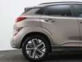 Hyundai KONA EV Premium 64 kWh | 3 Fase | Leder | Navigatie | C Bruin - thumbnail 22