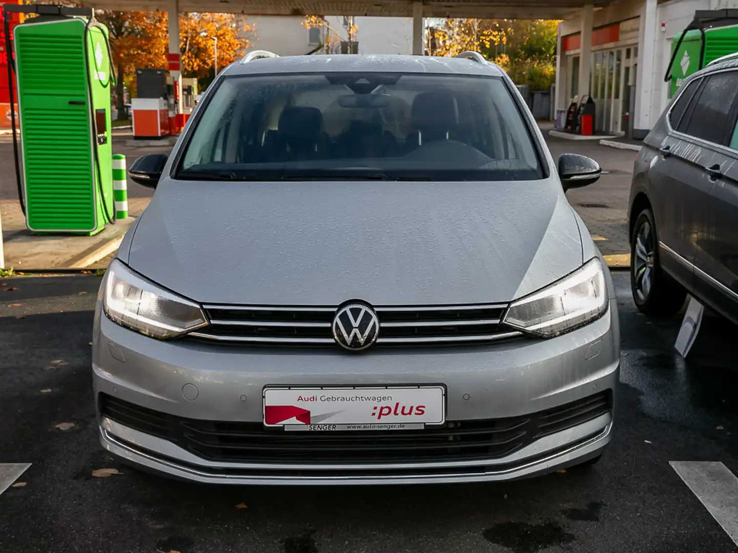 Volkswagen Touran 1.5 TSI GOAL DSG Nav AHK PDC SHZ Silber - 2