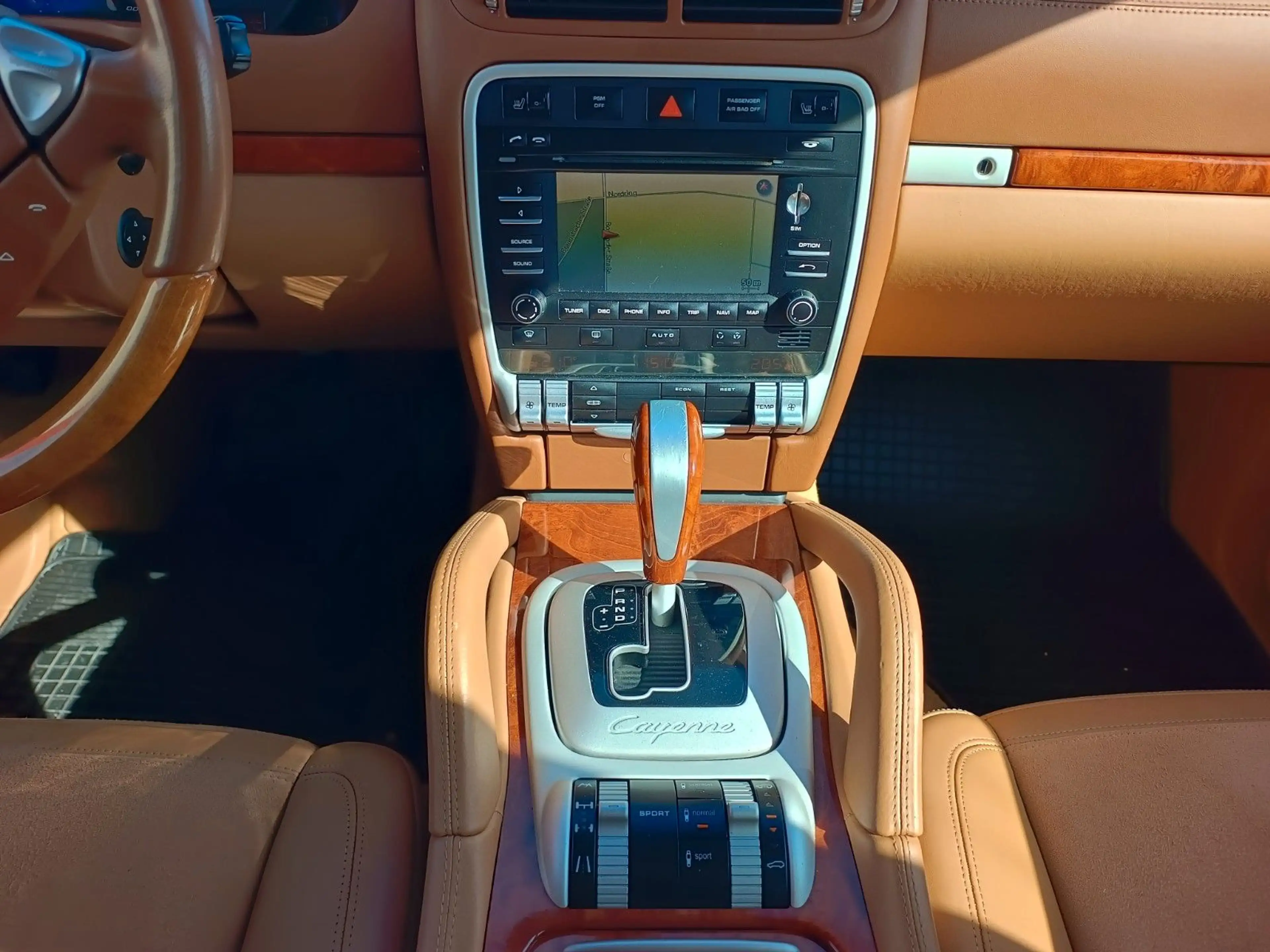Porsche Cayenne Diesel, Leder, NAVI, AHK, Autom, Memory — photo 11